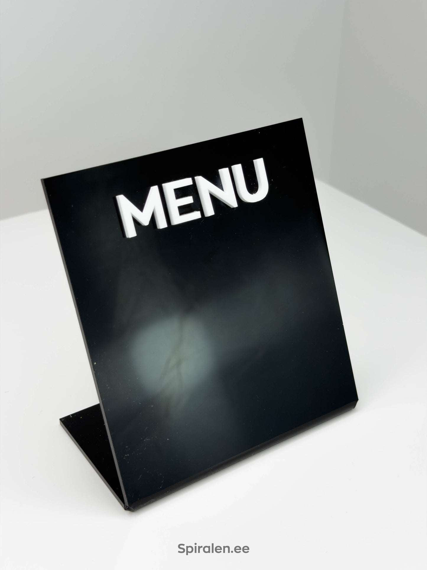 Akrüülist lauamenüü alus